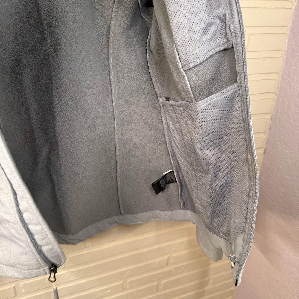 The North Face Light Gray Windwall Fleece Lined Jacket, Women’s Size Medium - Picture 13 of 16